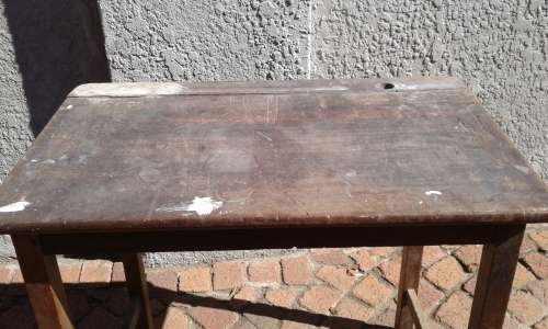 SOLID VINTAGE SCHOOL DESK.  SEE ALL PICTURES